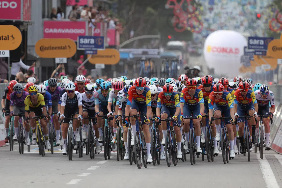 FILE PHOTO: Cycling - Giro d'Italia - Stage 1 - Durazzo to Tirana - Albania - May 9, 2025 General view during stage 1 REUTERS/Florion Goga/File Photo