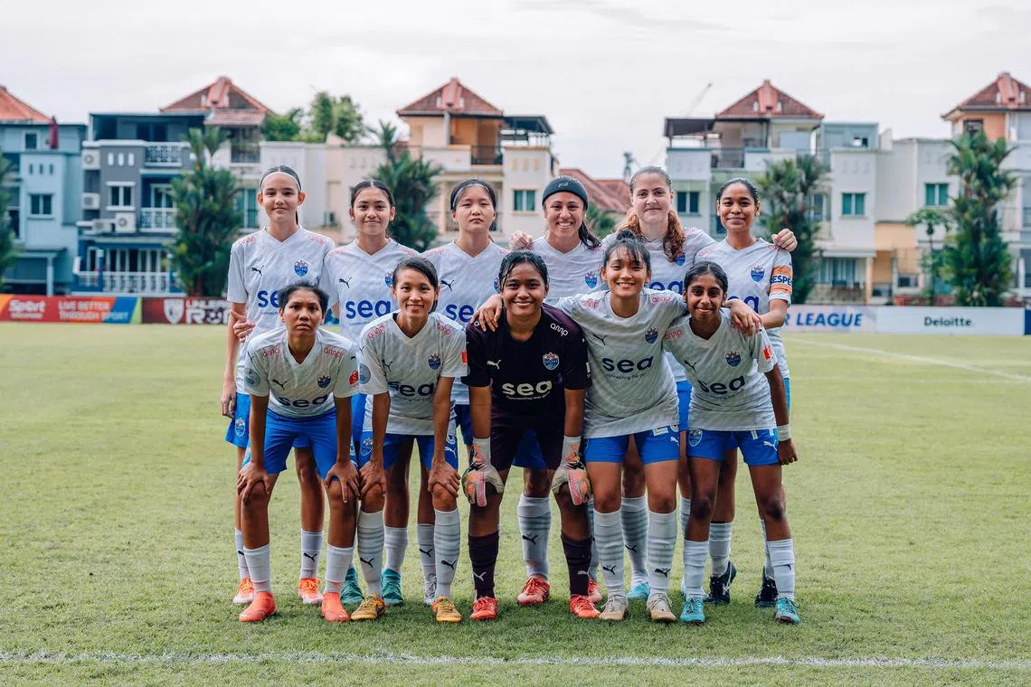 moafc14 - Lion City Sailors' squad at the Women's Premier League match against BG Tampines Rovers on May 18 at Choa Chu Kang Stadium.

Credit: LION CITY SAILORS FC