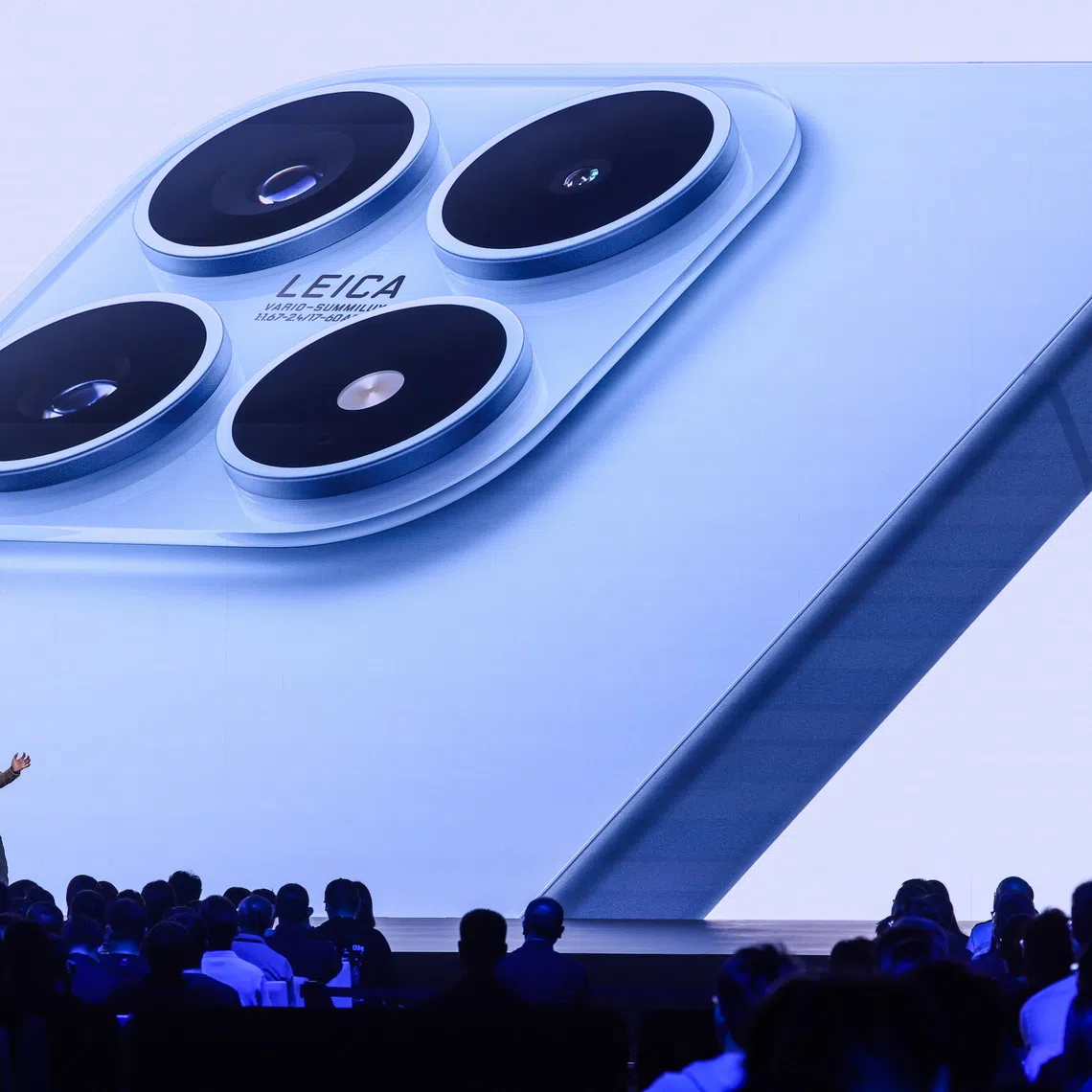 Xiaomi chief executive Lei Jun is going after long-time foe Apple, shifting Xiaomi’s branding and timing to measure his products against the US company.