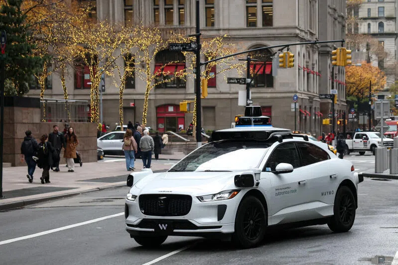 Alphabet-owned Waymo is expanding its fleet and presence in the US. Here is one of its robotaxi on the streets of Manhattan. 