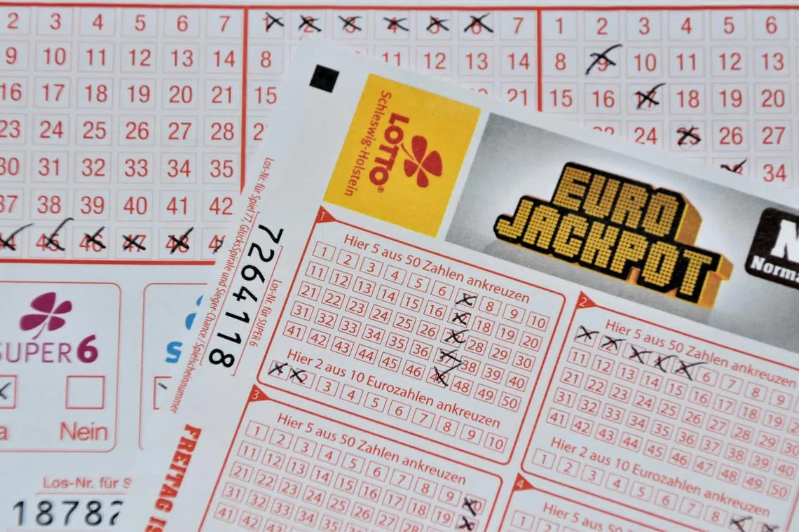 “Several thousand” people were erroneously notified by state-owned gambling operator Norsk Tipping that they have won “incorrectly high prizes” at the Eurojackpot draw.