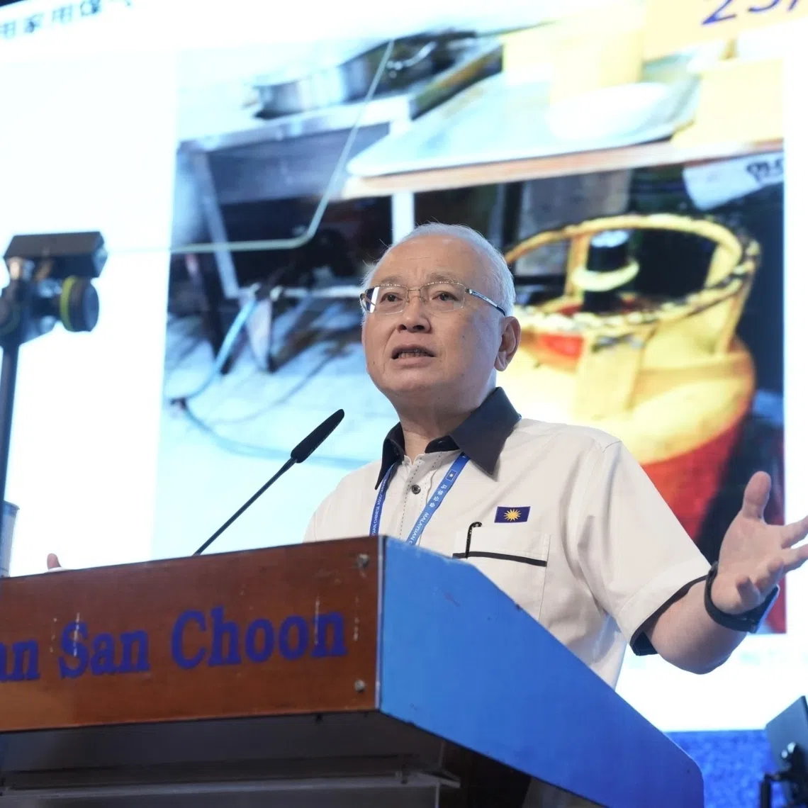 The Malaysian Chinese Association led by president Wee Ka Siong resolved at its annual general assembly on Dec 7 to end ties with the Democratic Action Party (DAP) by the next general election.