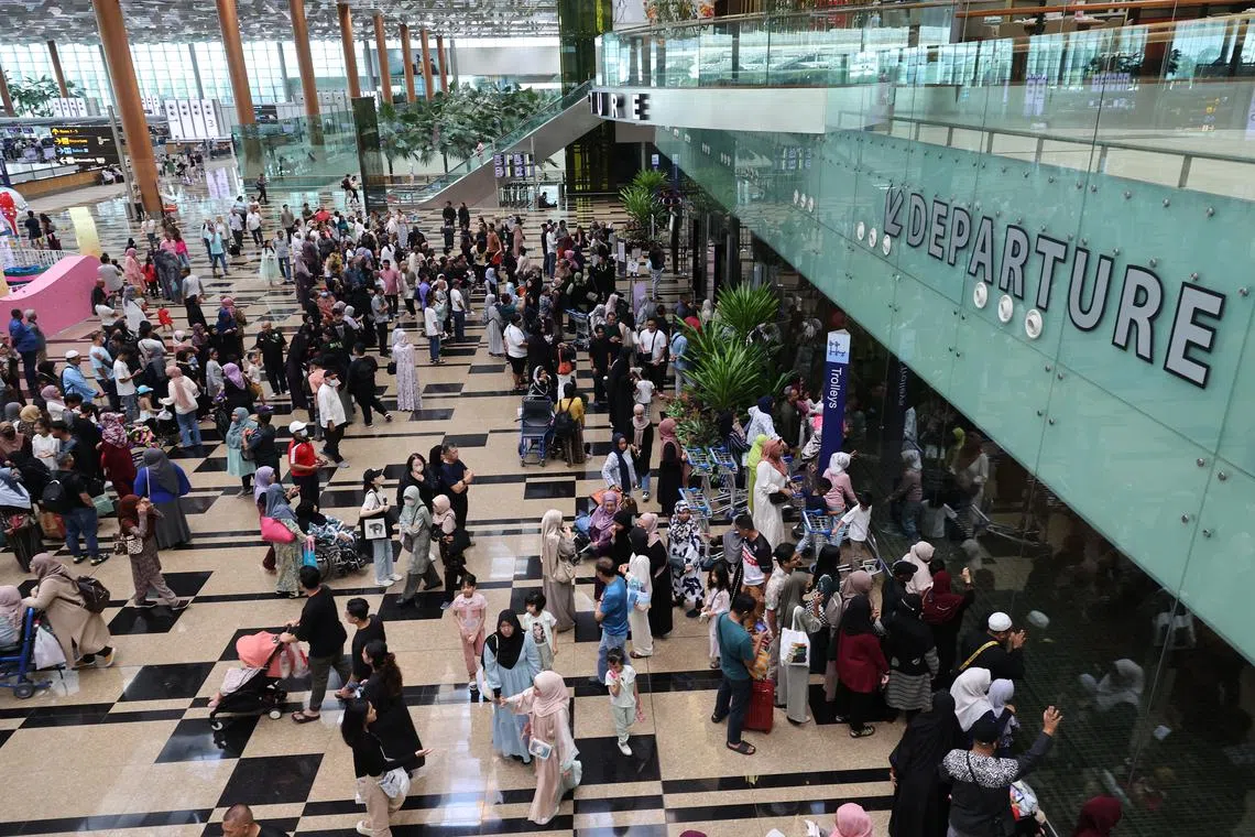 June 2023 saw 5.12 million passengers passing through Changi Airport. 
