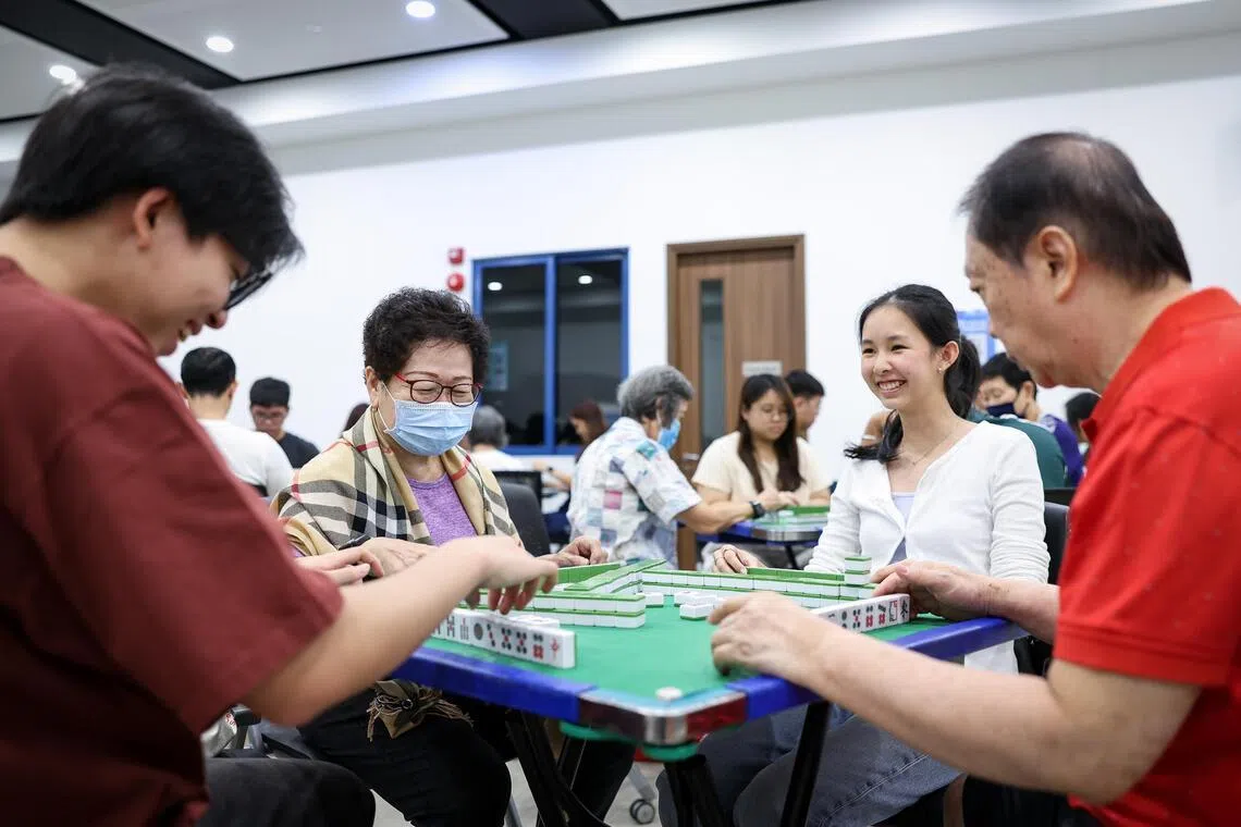 dlmahjong - ST20251221_202596800324. Liu Ying. Seniors and youth volunteers play Mahjong at Mahjong Together sessions held on Dec 21, 2025 at Toa Payoh West Community Club.
ST PHOTO: LIU YING