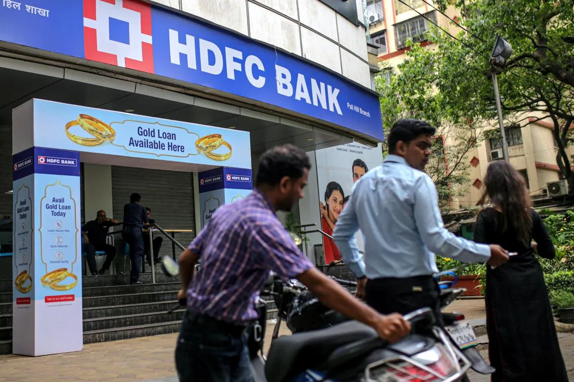 HDFC Bank, the first major lender to post results for that period, reported a standalone net profit of 163.73 billion rupees (S$2.64 billion).