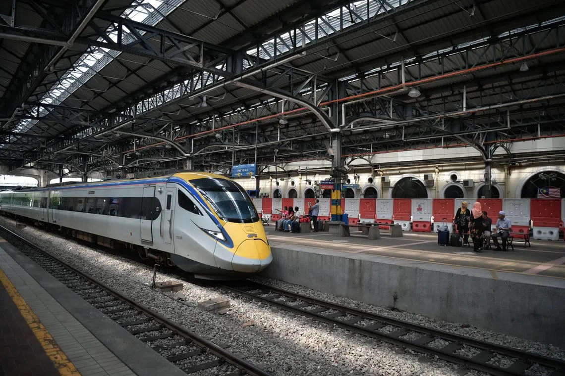 An ongoing signalling system upgrade has caused several electric train services to be delayed by more than 120 minutes.