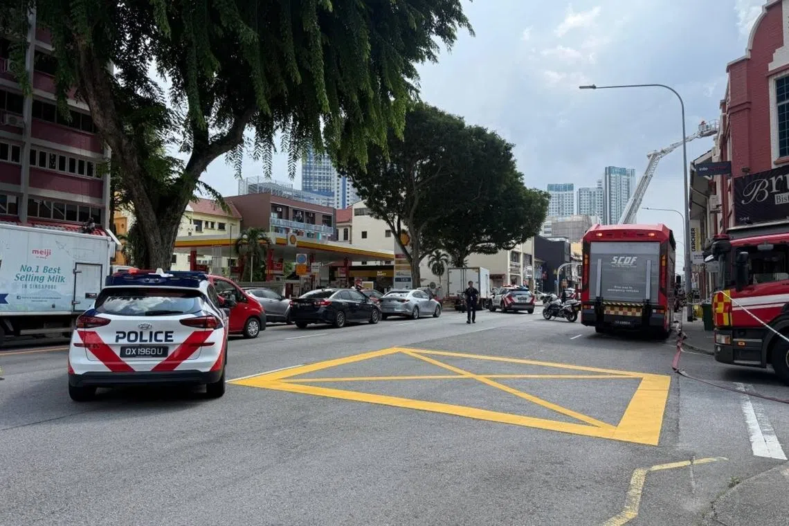 Four out of the five lanes on Serangoon Road were closed, causing a huge jam.