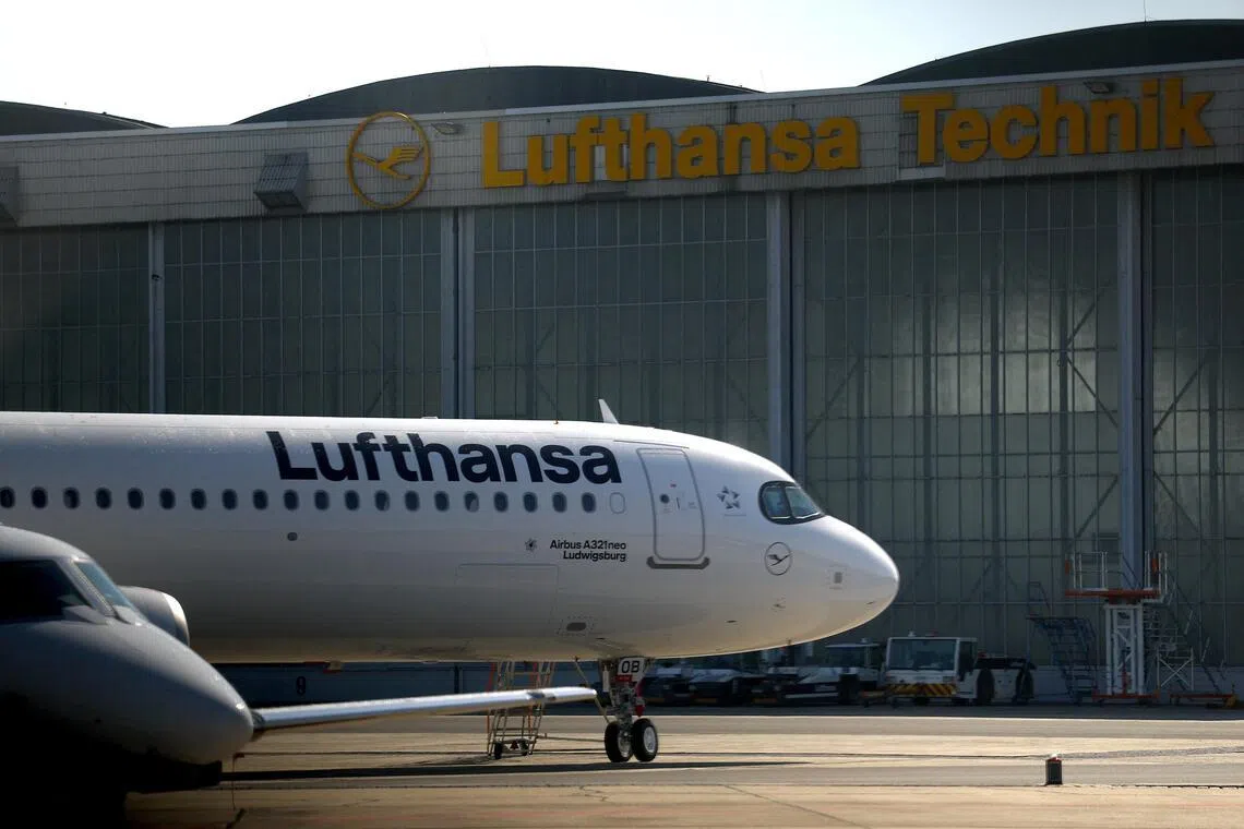 Lufthansa to scrub 20,000 summer flights to save on fuel costs