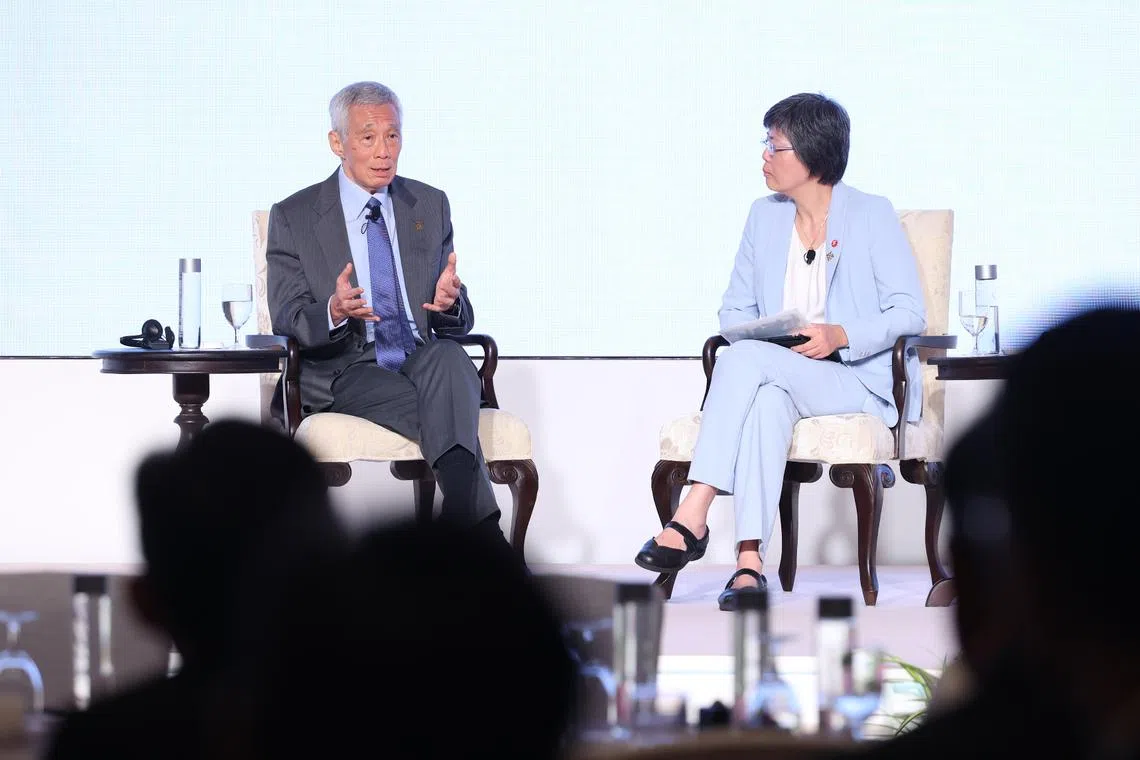 Senior Minister Lee Hsien Loong with moderator Lee Huay Leng, editor-in-chief of SPH Media’s Chinese Media Group, at the FutureChina Global Forum on Oct 18.