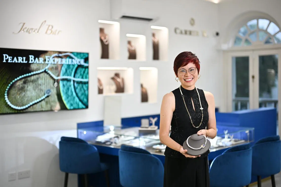 ST20231128-202347659474-Lim Yaohui-Amanda Chai-aclocal30/
Ms Carolyn Kan, 51, Jeweller, in front of Carrie K.'s Jewel Bar on Nov 28, 2023.
Feature on new stores from local fashion and jewellery brands.
(ST PHOTO: LIM YAOHUI)