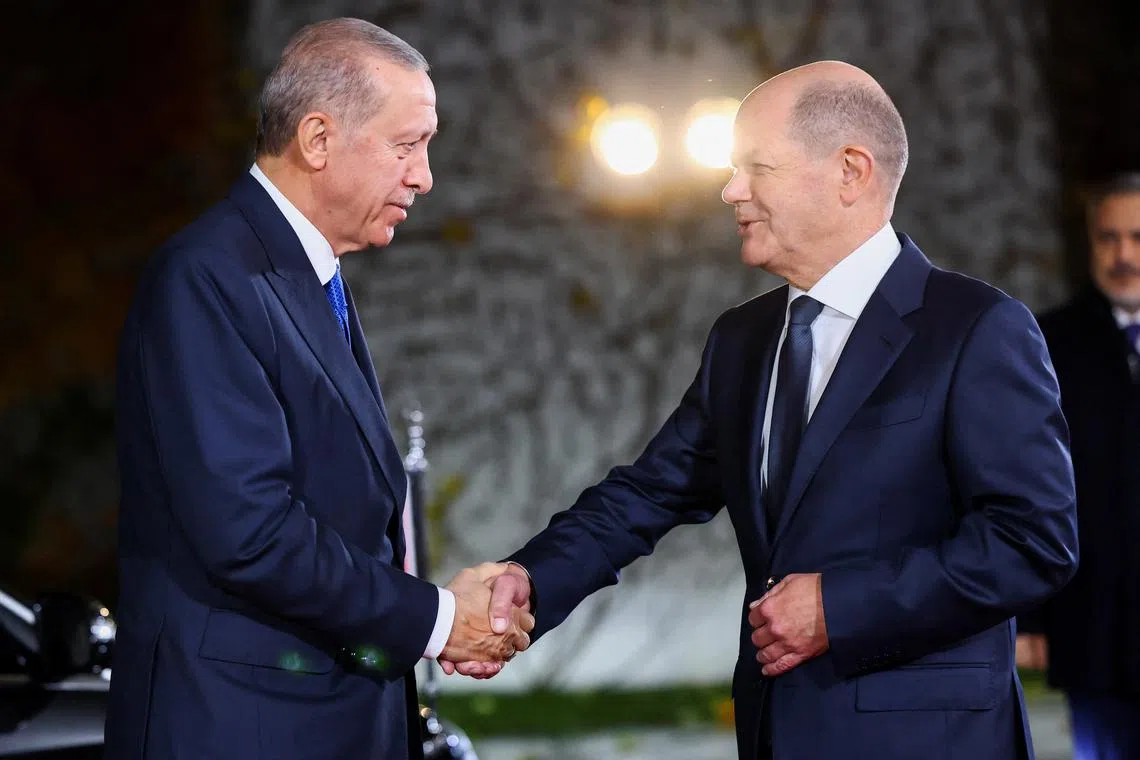 FILE PHOTO: German Chancellor Olaf Scholz welcomes Turkish President Recep Tayyip Erdogan, at the Chancellery in Berlin, Germany, November 17, 2023. REUTERS/Christian Mang/File Photo