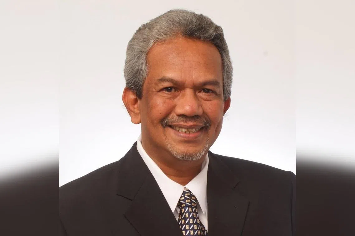 Mr Mohamad Maidin Packer was MP for Aljunied and Marine Parade GRCs from 1991 to 2006, holding political office over the same period.