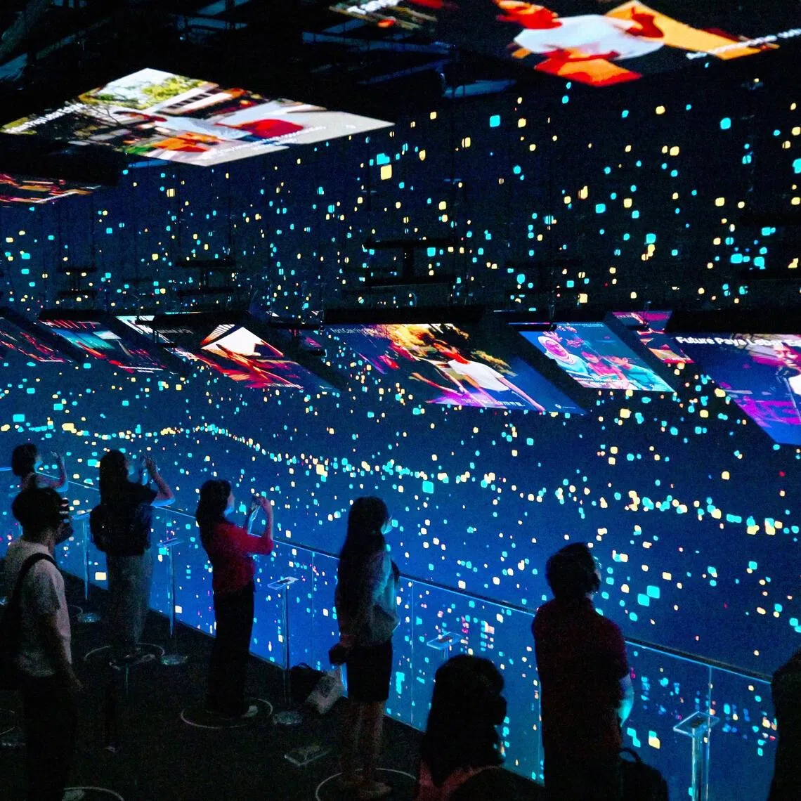 ST PHOTO : KUA CHEE SIONG

 ST20250818_202582400982	 sfsoul18	RightsUsageTerms: SPH EDITORIAL USE ONLY
Caption: ST20250818_202582400982 Kua Chee Siong/ 
The Heart&Soul Experience, the SG60 flagship event, uses immersive storytelling and generative AI to create a personalised, imaginative experience for each visitor, offering a peek into what their future in Singapore could look like.