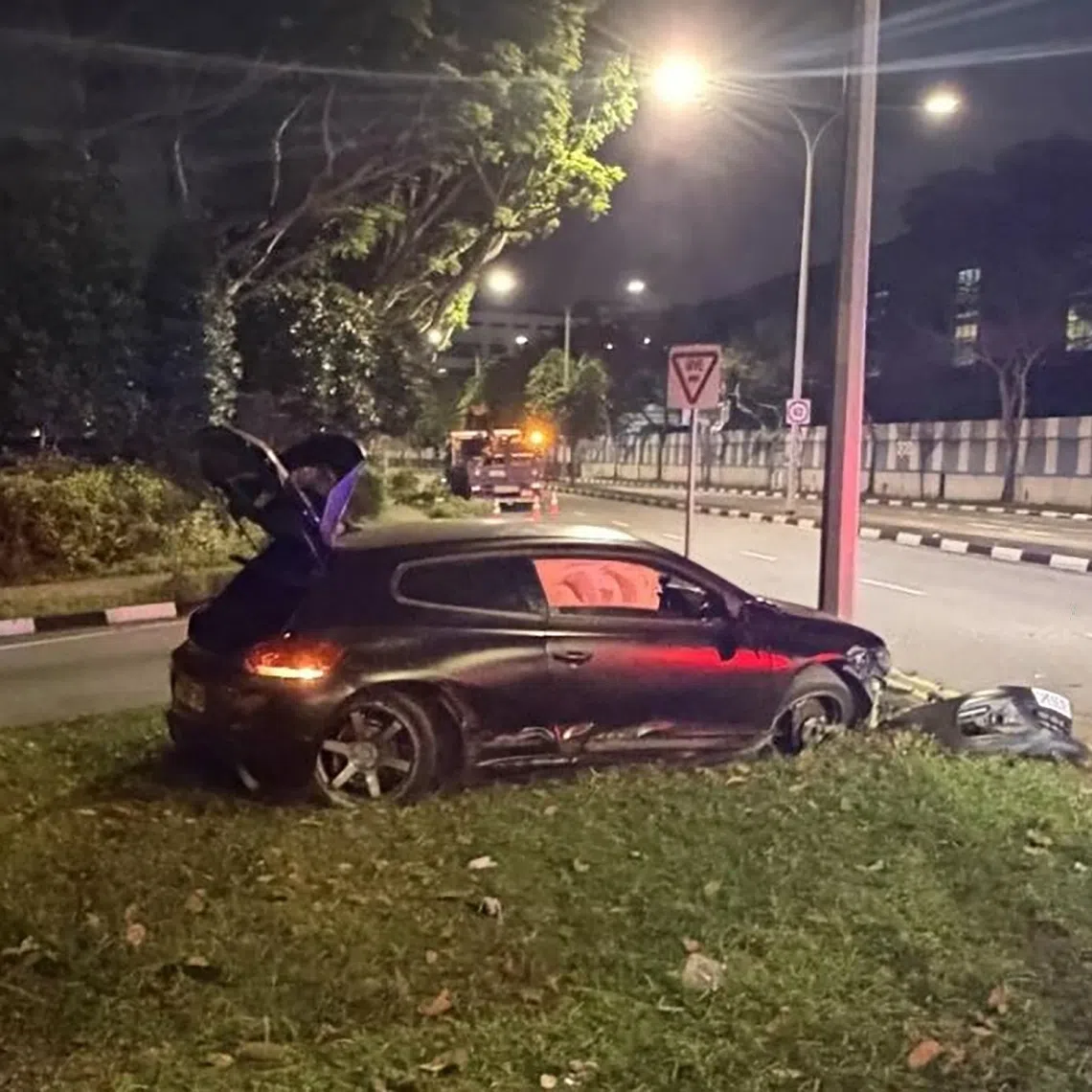 From Canberra Street, Mashahri allegedly drove the victim’s car to 43 Admiralty Road West, and later to the junction of Woodlands Avenue 10 and Avenue 7.
