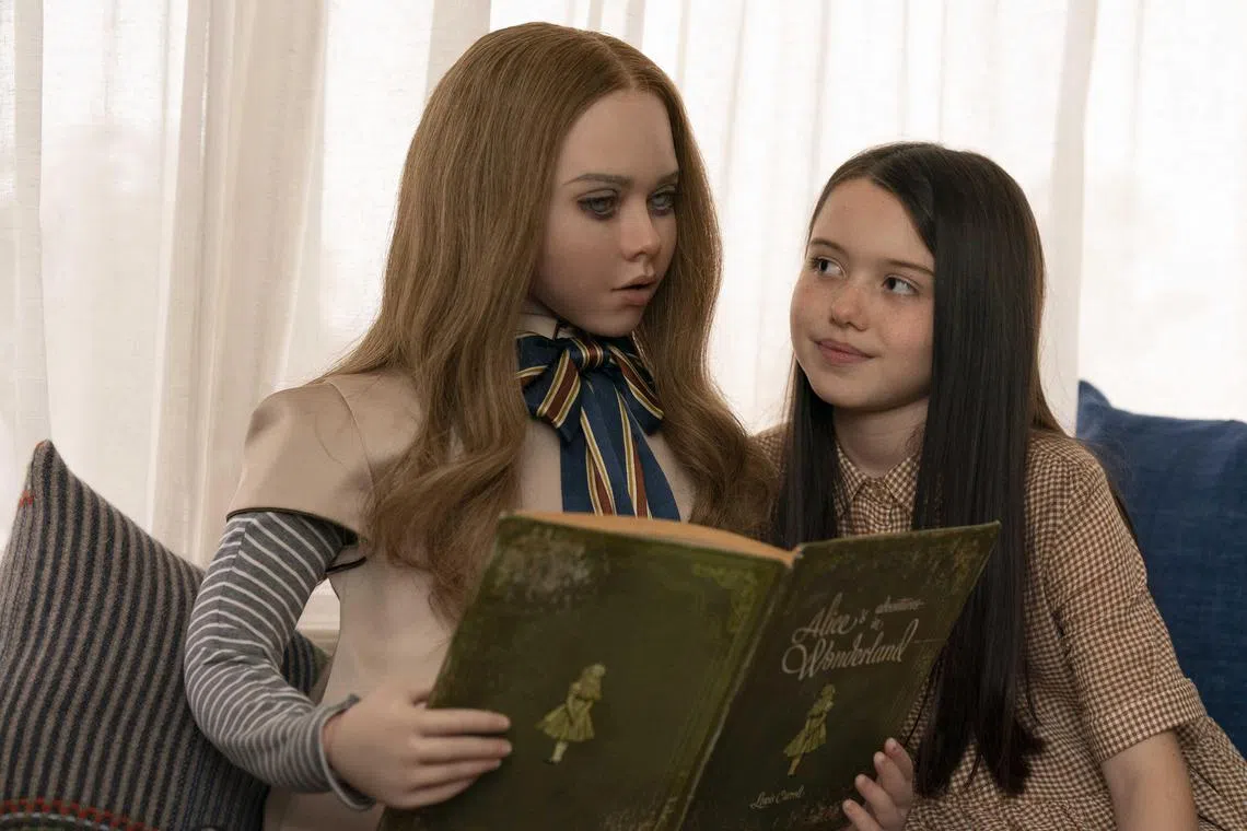 M3gan stars Violet McGraw (girl) and Amie Donald (doll) in a science-fiction story about a robot doll whose problem-solving abilities have terrifying consequences.