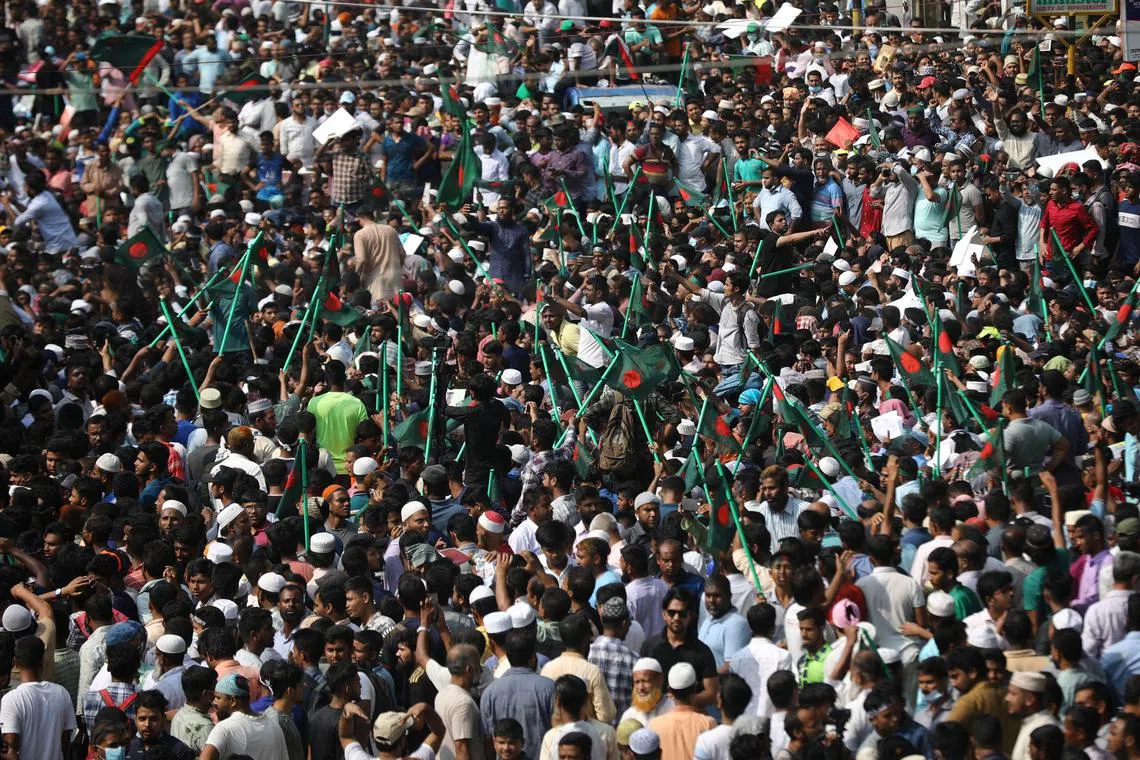FILE PHOTO: Supporters of Bangladesh Jamaat-e-Islami occupy street of Matijheel area to hold a rally in Dhaka, Bangladesh, October 28, 2023. REUTERS/Mohammad Ponir Hossain/File Photo
