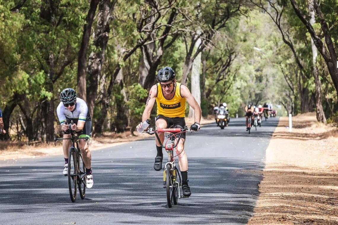 Australian Triathlete David Lowry will be riding his BMX bike at the Singapore T100 triathlon from April 13-14 in memory of his late brother.