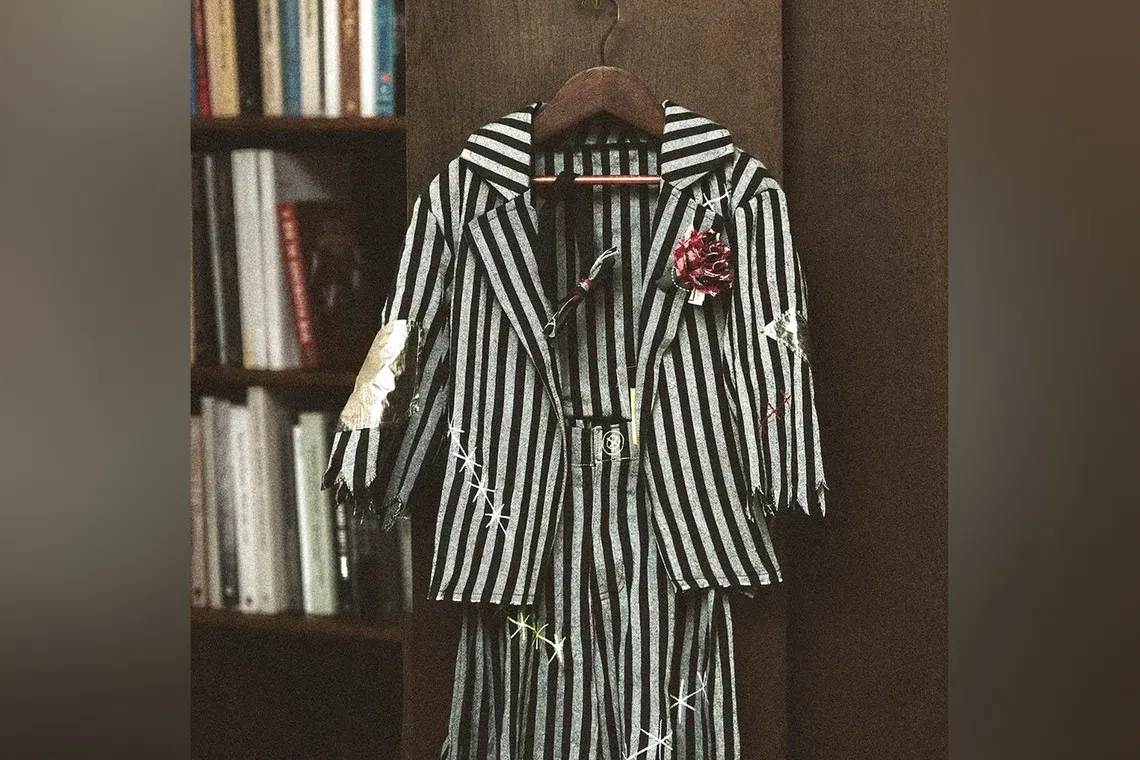 Zara had been selling the item, listed as the Kids’ Halloween Groom Costume, online for €39.99 (S$57).