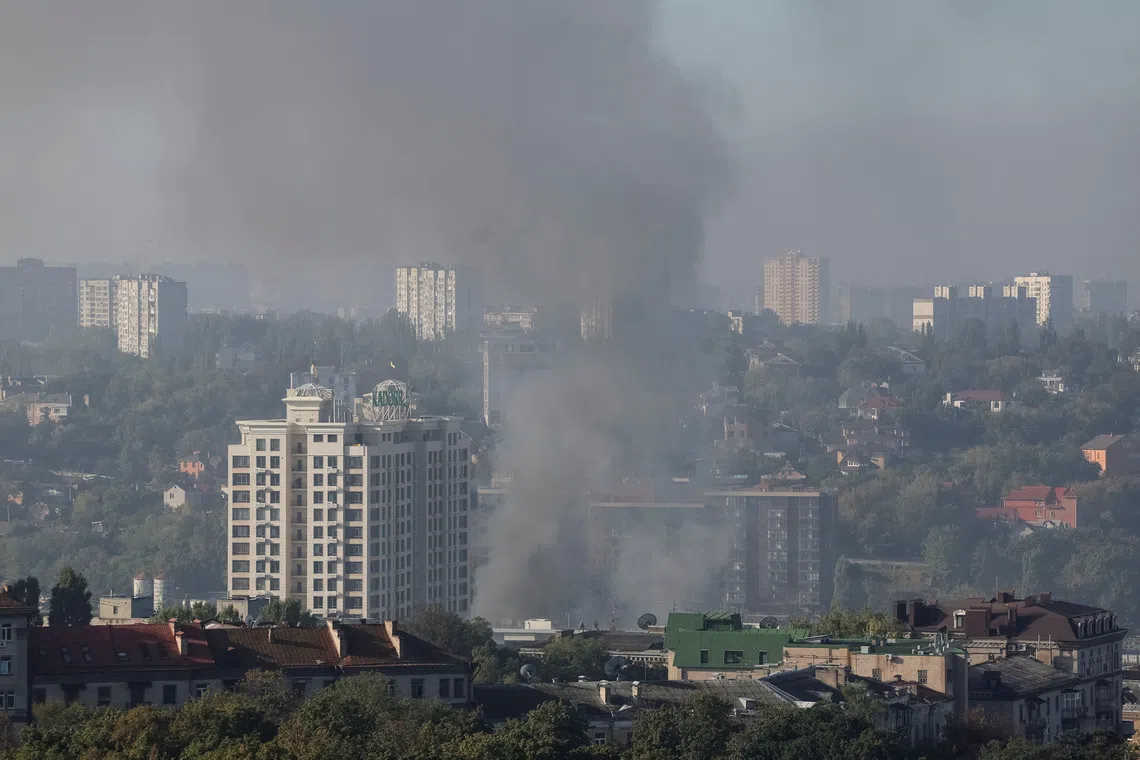 Russia's attacks disrupt internet services to 100,000 households in Kyiv, Ukrainian ministry says