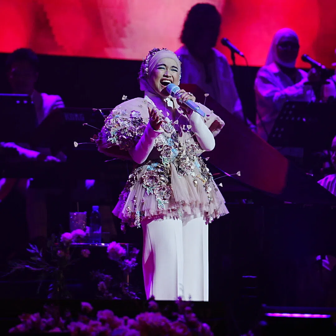 The accident happened during rehearsals for Siti Nurhaliza’s Oct 17 concert in Kuala Lumpur while she was performing a stunt that involved a piece of fabric.