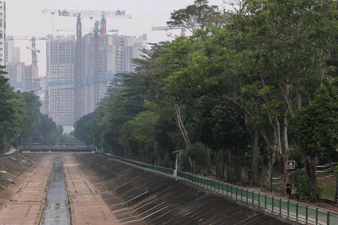 Haze over Clementi at 2.45pm on Sept 19.