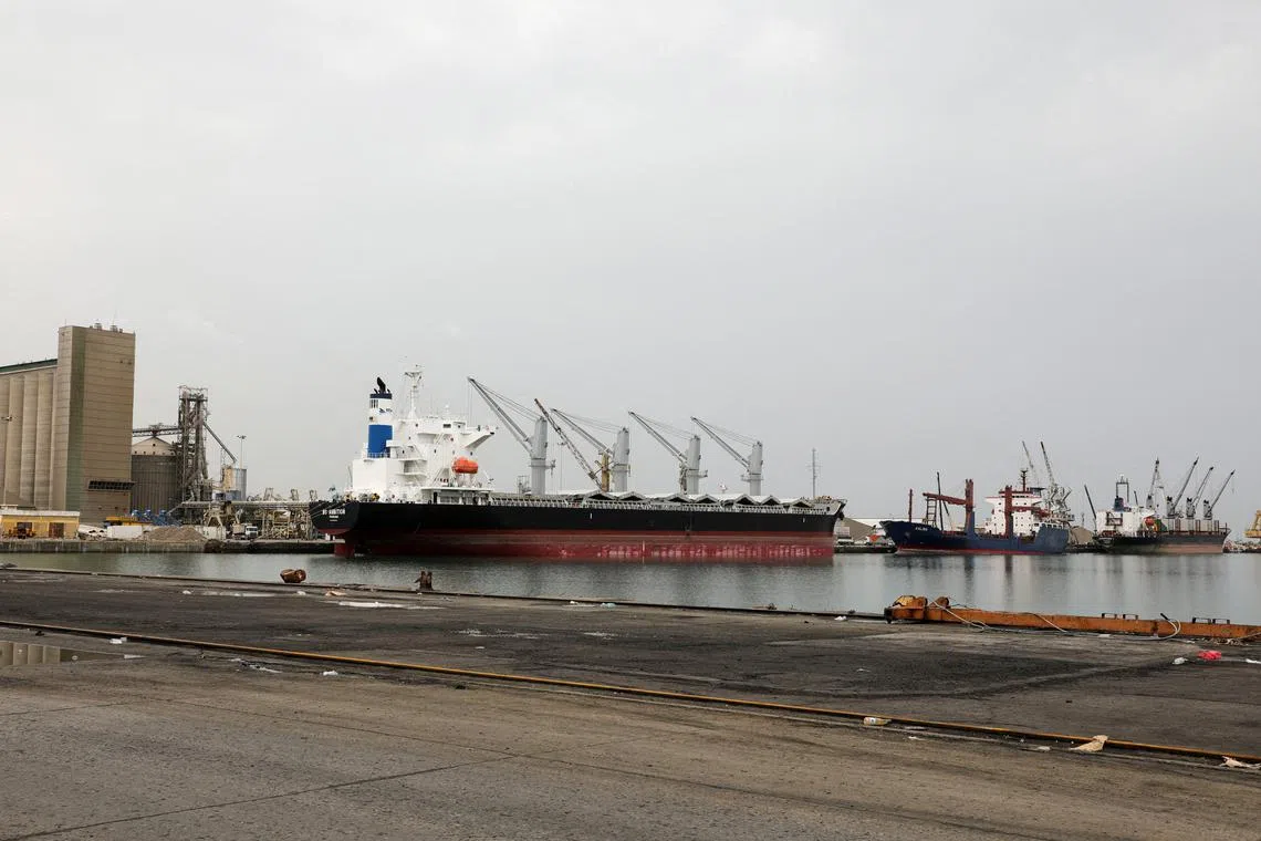 FILE PHOTO: Ships are docked at the Red Sea port of Hodeidah, Yemen July 31, 2024. REUTERS/Khaled Abdullah/File Photo
