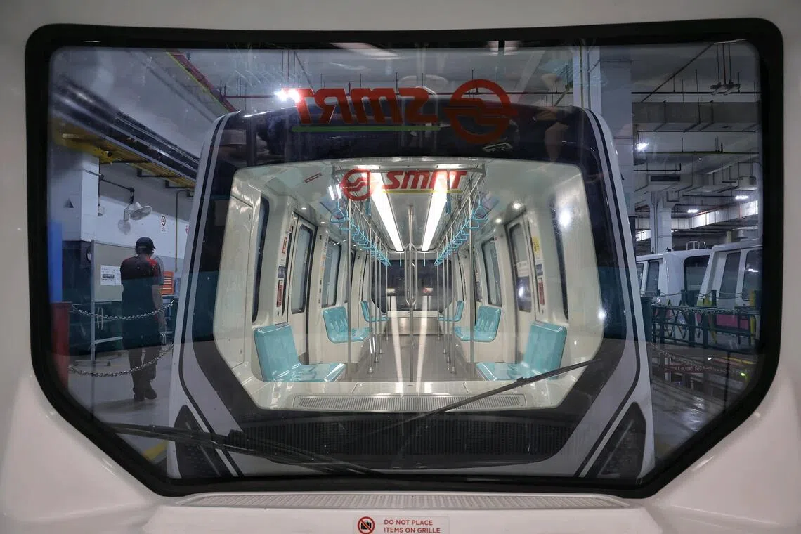 The new third-generation light rail vehicles are equipped with monitoring systems that enable early detection of potential faults and support pre-emptive maintenance.