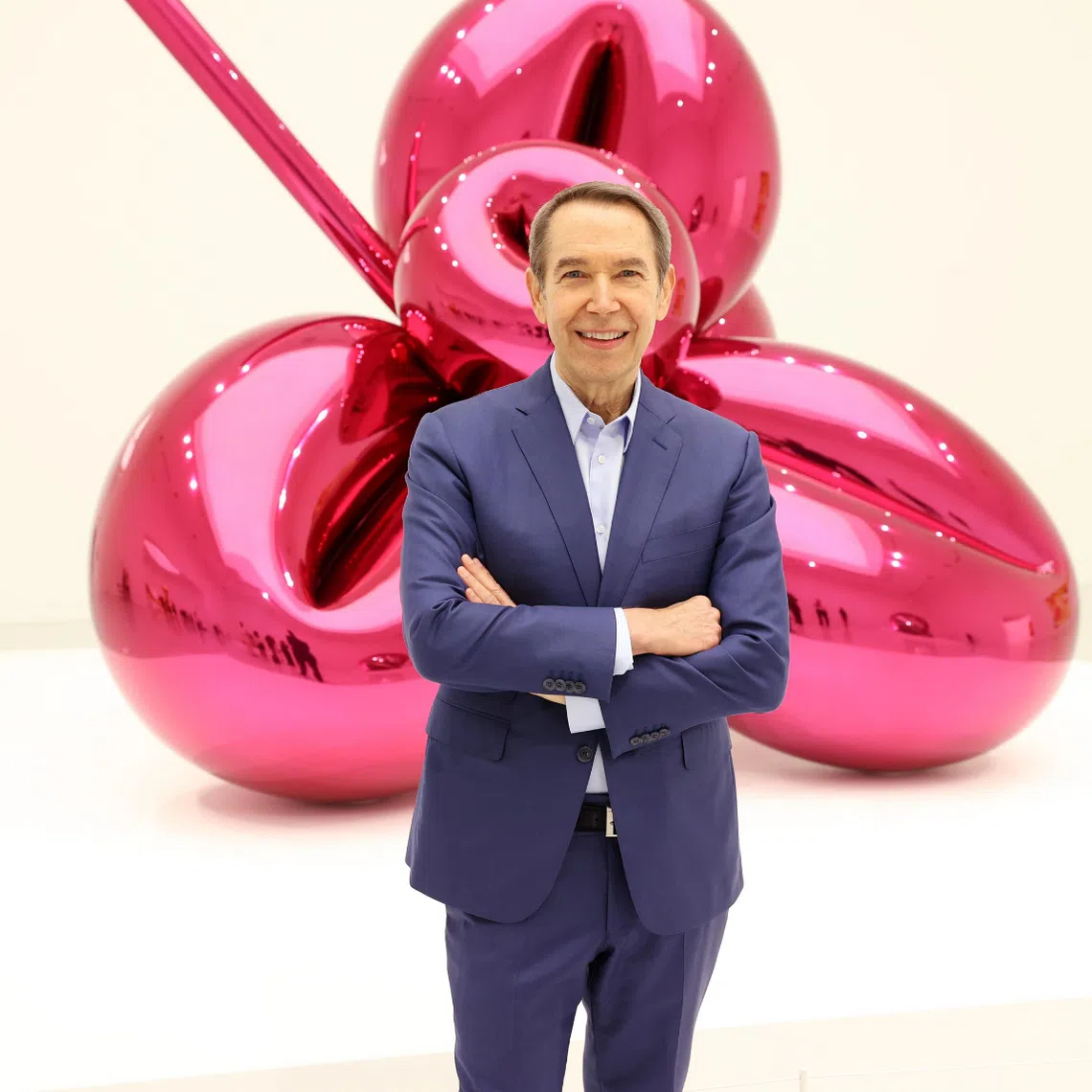 Jeff Koons poses during the press preview of his exhibition “Lost in America” on November 20, 2021 at Qatar Museums Gallery Al Riwaq in Doha, Qatar.