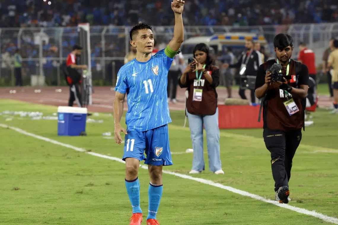 FILE PHOTO: Soccer Football - World Cup - AFC Qualifiers - India v Kuwait - Vivekananda Yuba Bharati Krirangan, Kolkata, India - June 6, 2024 India's Sunil Chhetri gestures to fans REUTERS/Sahiba Chawdhary/File Photo