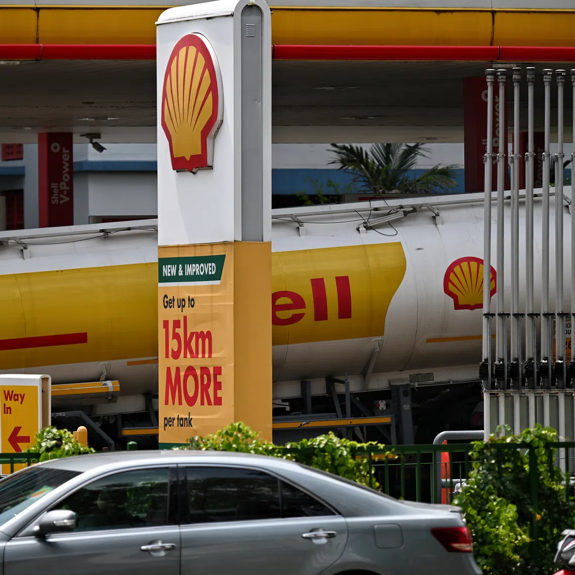 Adjusted net income surged to US$10.8 billion (S$13.8 billion) in Q3, the London-based major said on Oct 29.