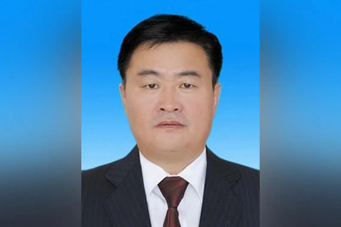 Li Jiexiang was formerly a member of the Standing Committee of the Qinghai Provincial Committee of the Communist Party of China.