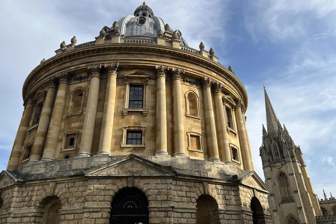 cloxford12 - 

Credit to Clara Lock