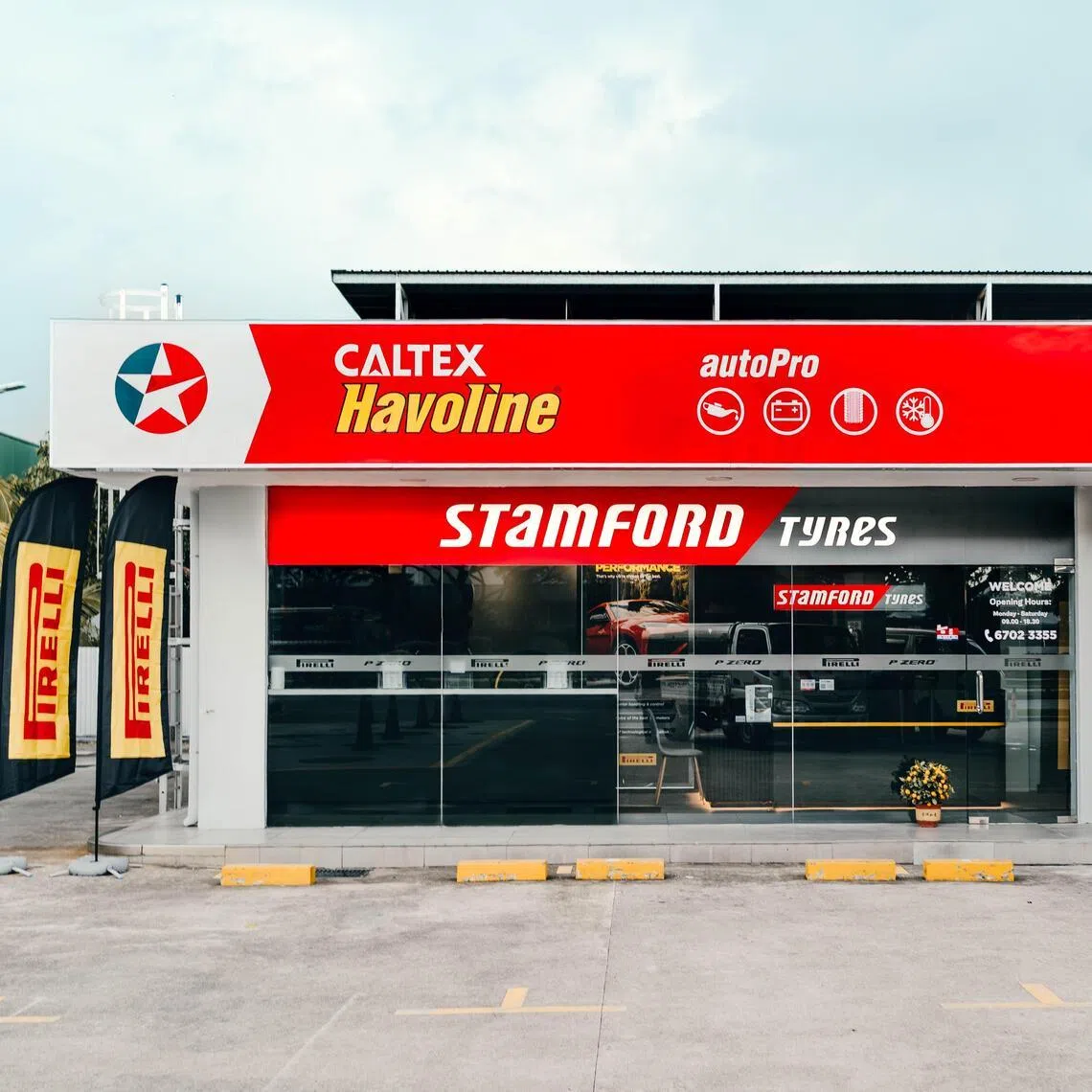 ntfast27 - Stamford Tyres opens its first Pirelli-branded collaborative store in Singapore. 

CREDIT: STAMFORD TYRES