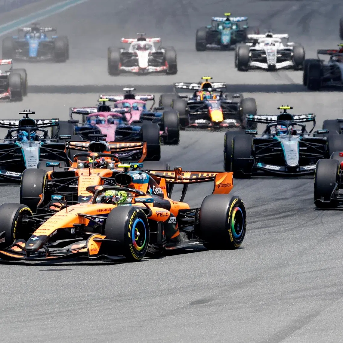 Formula One F1 - Miami Grand Prix - Miami International Autodrome, Miami, Florida, United States - May 2, 2026 McLaren's Lando Norris in action with other drivers at the start of the sprint race REUTERS/Marco Bello