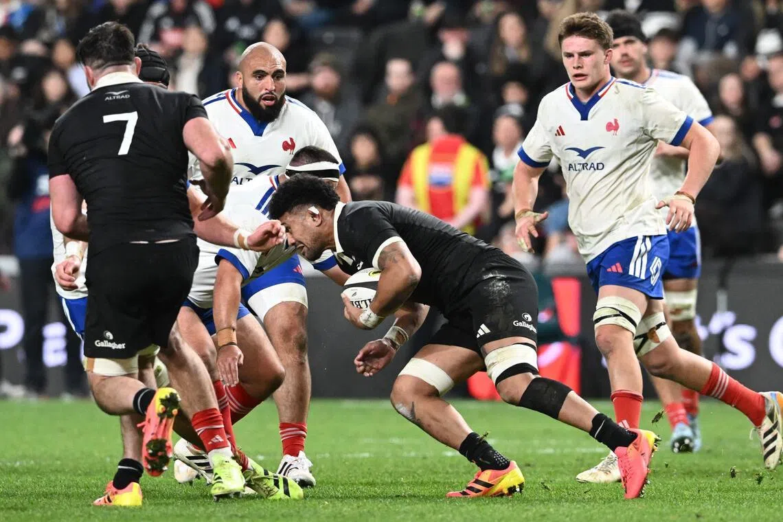 New coach Dave Rennie’s New Zealand claim 34-32 cliffhanger over France