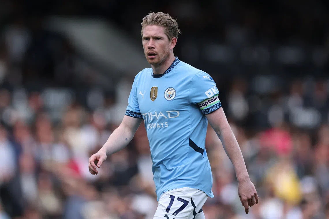 FILE PHOTO: Soccer Football - Premier League - Fulham v Manchester City - Craven Cottage, London, Britain - May 25, 2025 Manchester City's Kevin De Bruyne in action REUTERS/Toby Melville/ File Photo