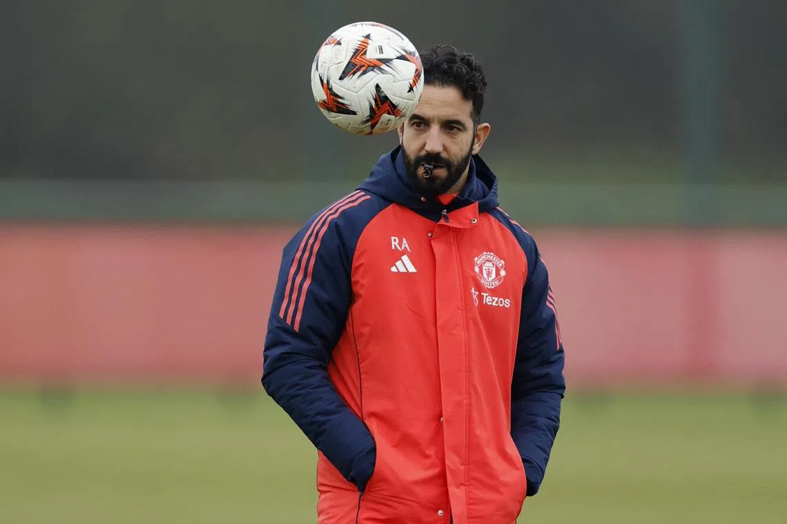 Soccer Football - Europa League - Manchester United Training - Trafford Training Centre, Carrington, Britain - January 22, 2025 Manchester United manager Ruben Amorim during training Action Images via Reuters/Jason Cairnduff