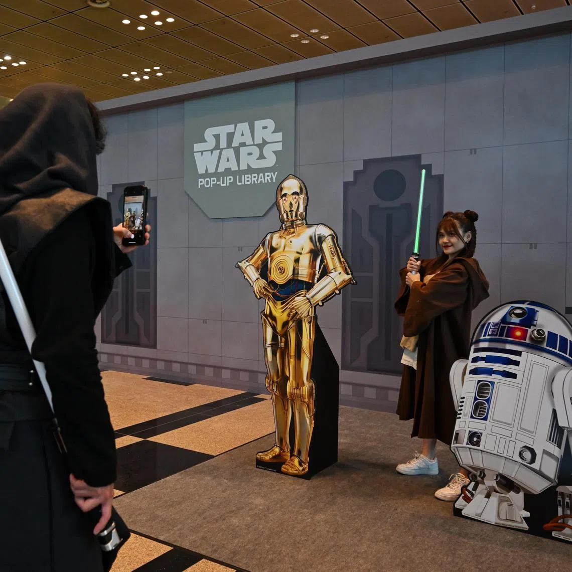 Located on the second level of Terminal 3, the library offers fans over 2,000 books and 380 unique titles revolving around Star Wars.