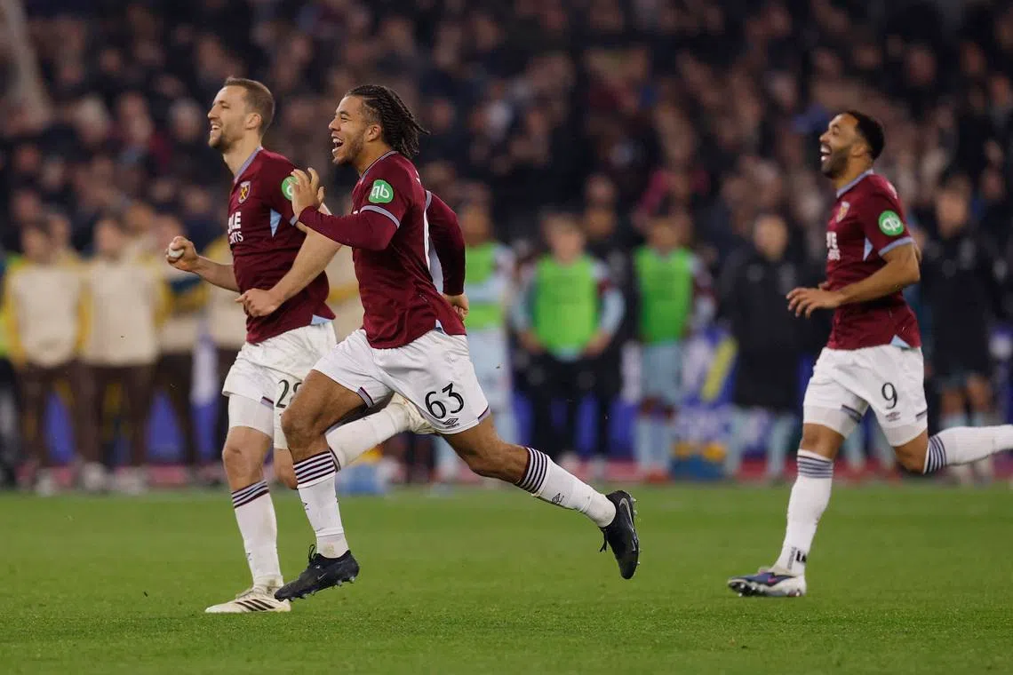 Soccer Football - FA Cup - Fifth Round - West Ham United v Brentford - London Stadium, London, Britain - March 9, 2026 West Ham United's Ezra Mayers and Tomas Soucek celebrate winning the penalty shootout Action Images via Reuters/Andrew Couldridge