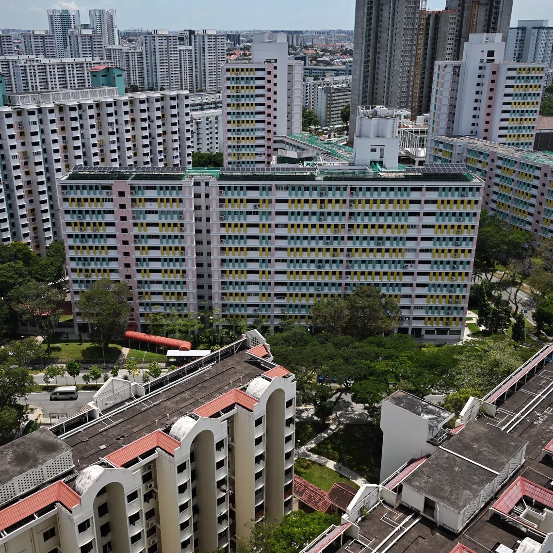 ST20250923_202596400993 Kua Chee Siong/ pixgeneric/ Generic pix of HDB housing in Toa Payoh on Sep 23, 2025, for the Parliament debate on lease decay for ageing HDB flats. The Government will focus its efforts on the Voluntary Early Redevelopment Scheme (Vers), with the aim of rolling it out to a few sites in the first half of the 2030s. Vers will let home owners of selected precincts that are aged about 70 and up choose if they want their homes to be acquired by the Government for redevelopment before their leases run out.