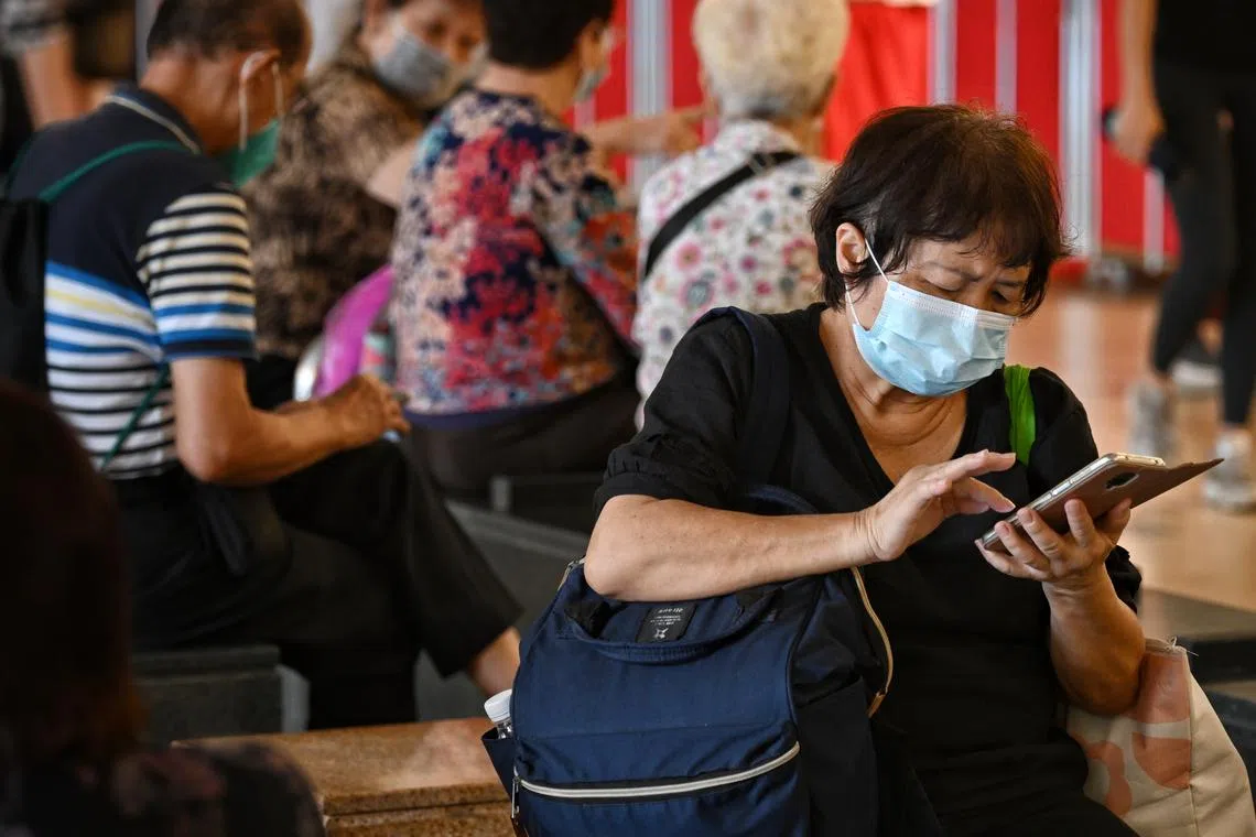 Under the programme, elderly customers are given one-on-one training in everyday digital banking and payment skills.
