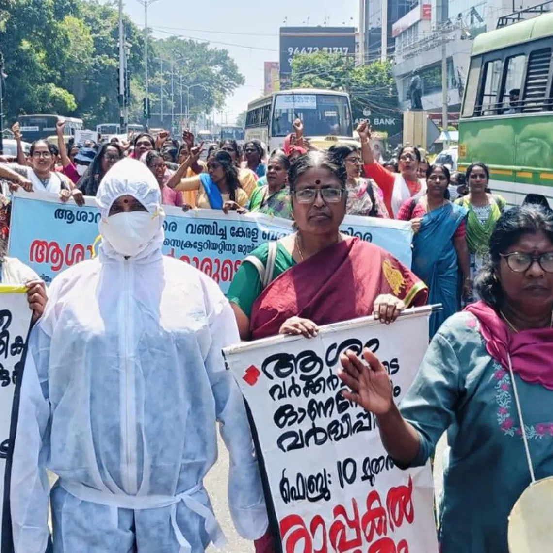 rmhealth - Through intense rain and heat, over 26,000 community health workers in Kerala have demanded minimum wages, less workload and retirement benefits.

Photo: Courtesy of KAHWA, Harsh