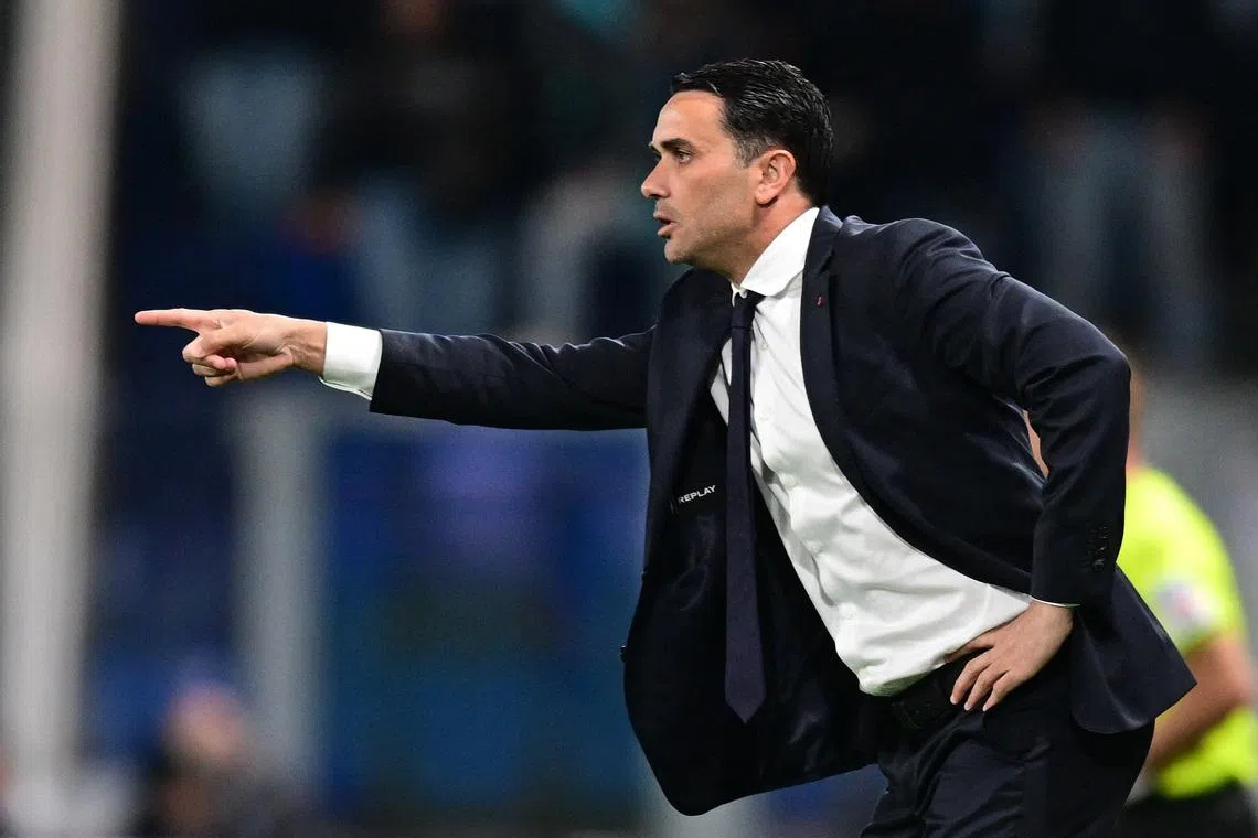 Soccer Football - Coppa Italia - Semi Final - Second Leg - Atalanta v Lazio - New Balance Arena, Bergamo, Italy - April 22, 2026 Atalanta coach Raffaele Palladino reacts REUTERS/Daniele Mascolo