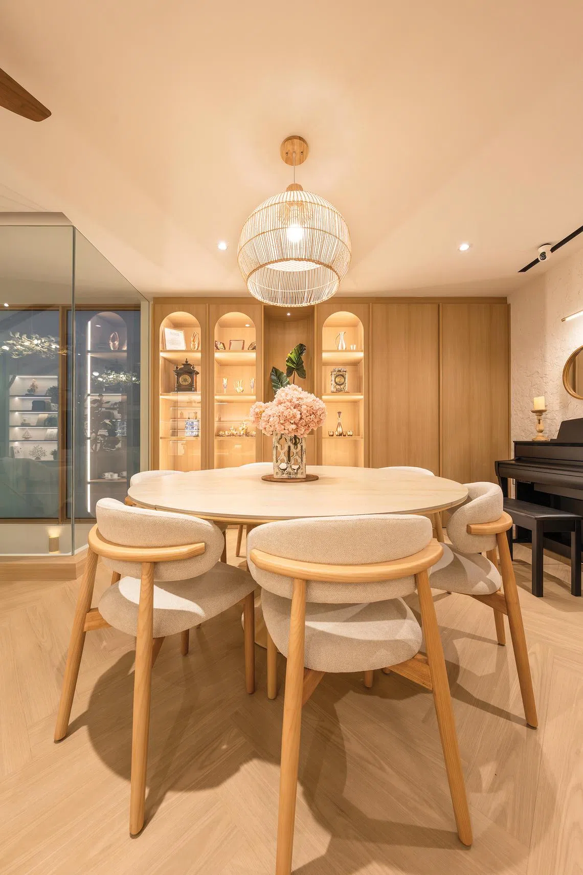 A piano in the corner completes the dining area.