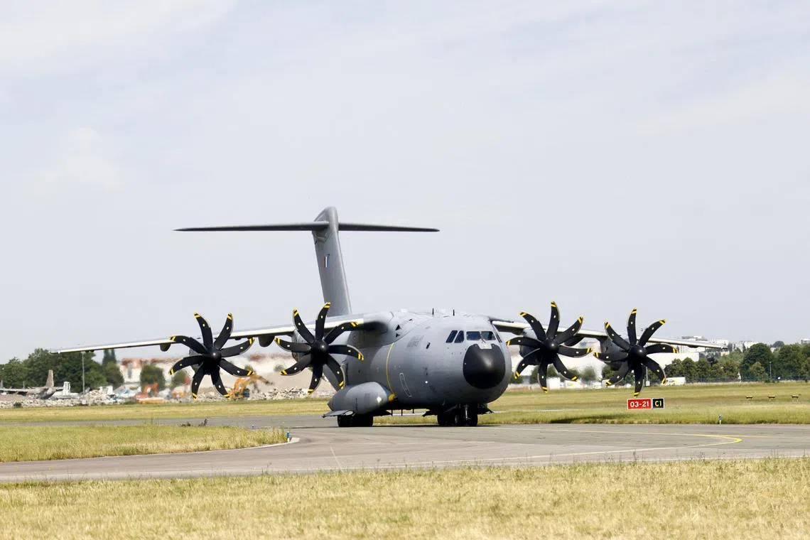 France will send A400M military planes to Israel to fly out citizens who wish to leave for Cyprus.