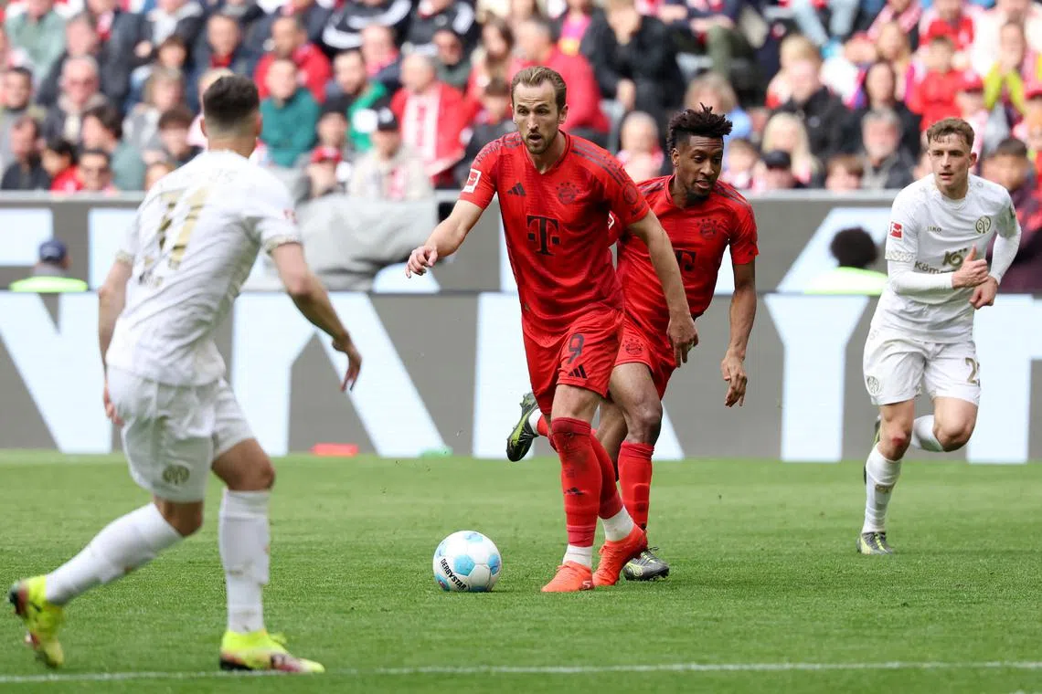 Soccer Football - Bundesliga - Bayern Munich v 1. FSV Mainz 05 - Allianz Arena, Munich, Germany - April 26, 2025 Bayern Munich's Harry Kane in action REUTERS/Gintare Karpaviciute