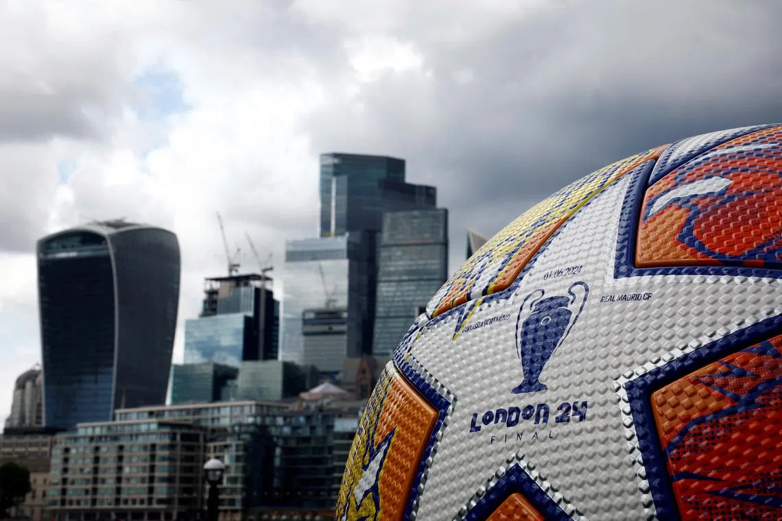 Soccer Football - Champions League - Final - Preview - London, Britain - May 30, 2024  General view of the skyline and a replica Champions League football Action Images via Reuters/John Sibley