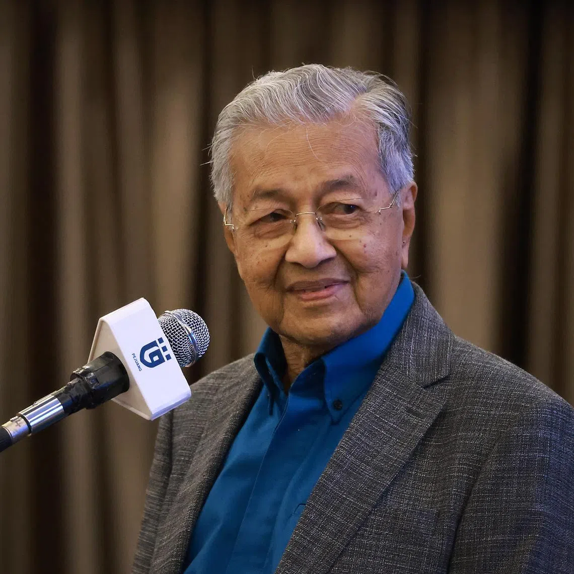 Former Malaysian prime minister Mahathir Mohamad announced his resignation from Pejuang, the party he founded in 2020, on Friday.