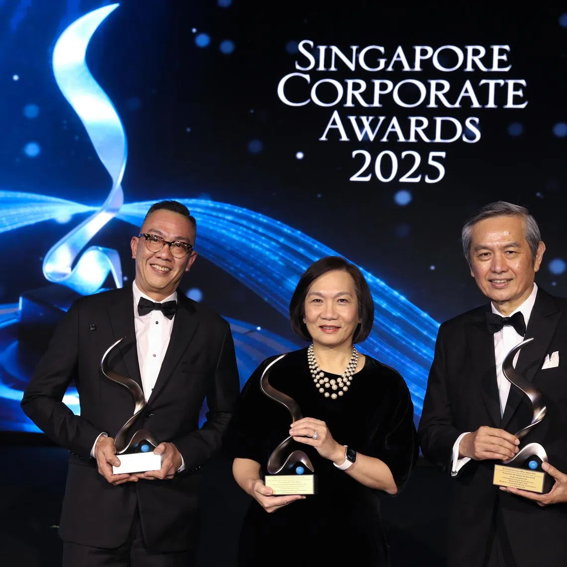 EMBARGOED UNTIL 10.30PM. SCA 2025 Best CEO Award. L to R: Julian Ng, Executive Director and CEO, Grand Venture Technology Ltd (Small Cap); Helen Wong, Executive Director and Group CEO, Oversea-Chinese Banking Corporation Ltd (Large Cap); Stephen Ho, Executive Director and CEO, Hong Leong Asia Ltd (Mid Cap)