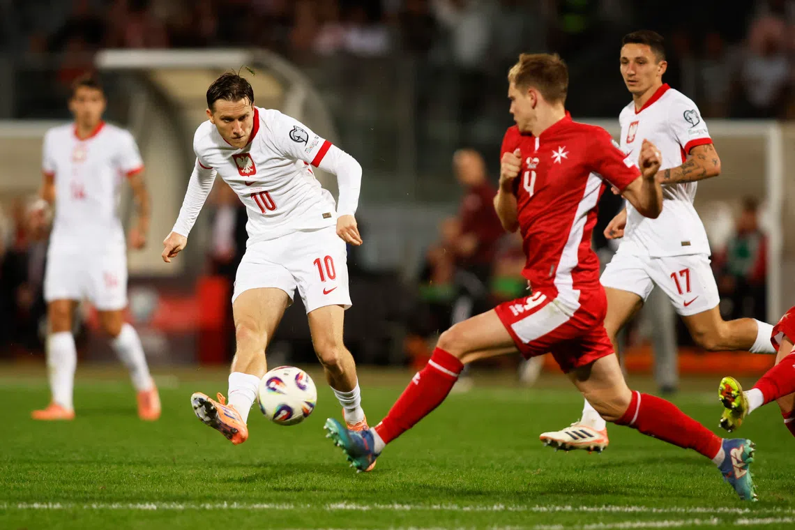 Poland snatch victory over Malta to clinch World Cup playoff spot